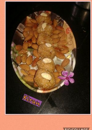 उरद दाल के लड्डू (Urad dal ke laddu recipe in hindi) रेसिपी मुख्य फोटो