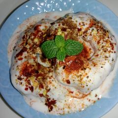 A picture of Dahi Vada.