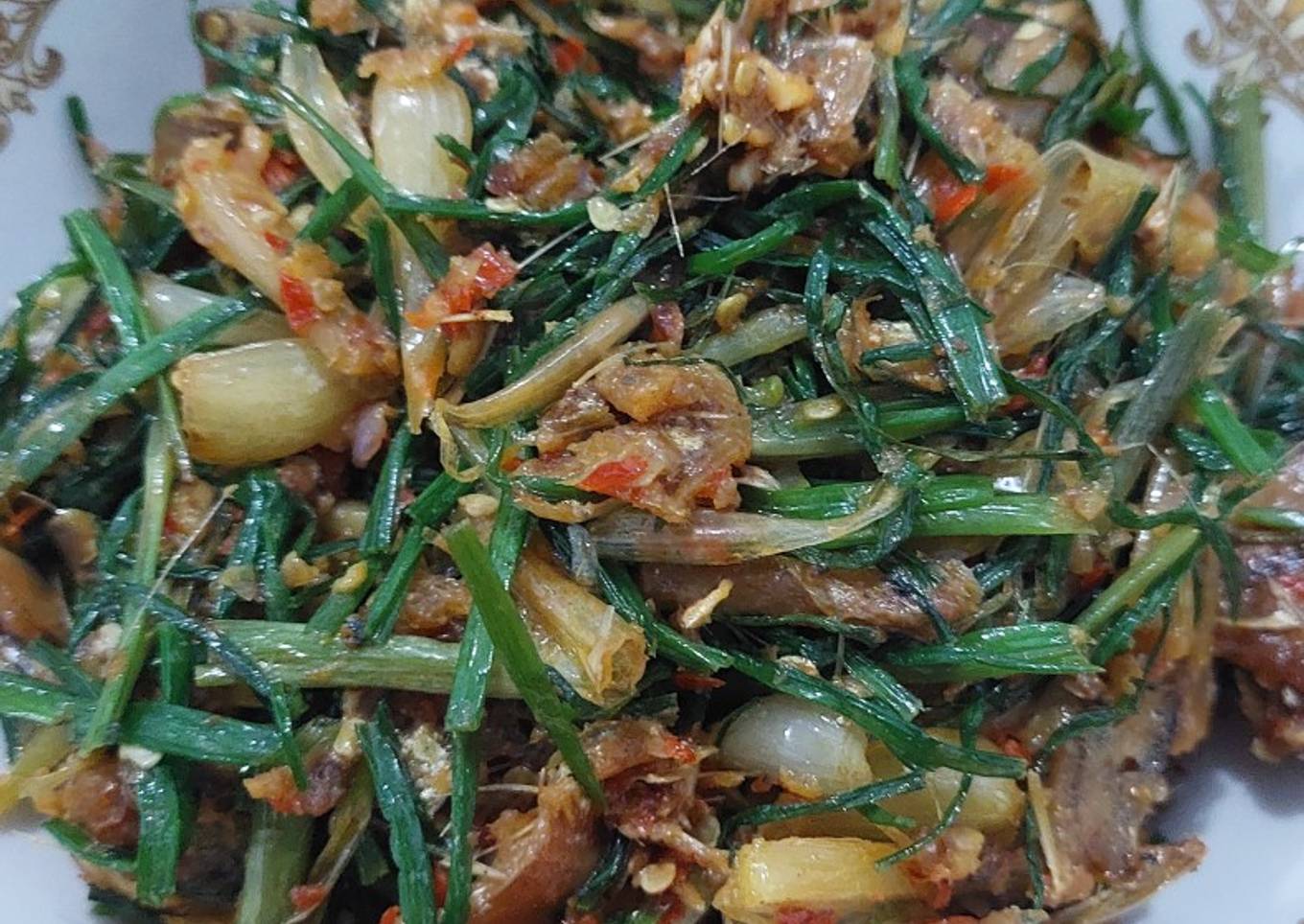 Tumis Kucai Ikan Asin