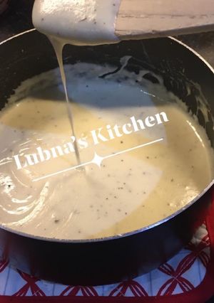 A picture of How to Make Homemade Béchamel Sauce:.