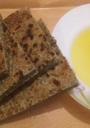 صورة لوصفة اشريذ (كسرونة بدقيق القمح و الشعير و الأعشاب)