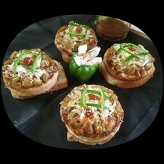 A picture of Mexican open bun.