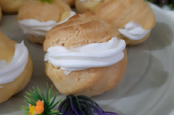 Cara Membuat Sus Mini Isian Whipcream Istimewa