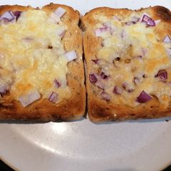 Simple Welsh rarebit A picture of Simple Welsh rarebit.