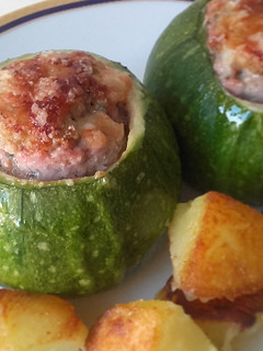 Una foto de Calabacín relleno al horno