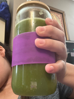 A picture of Green smoothie for acne very healthy.