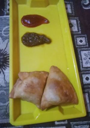 पंजाबी ब्लैक मसाला समोसा(punjabi black masala samosa recepie in hindi) रेसिपी मुख्य फोटो