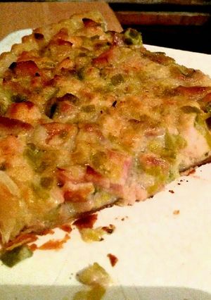 Una foto de Tarta de pollo y puerro