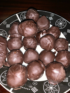 A picture of Coconut bites/ Bounty chocolate.