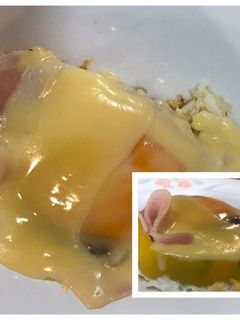 Una foto de Aros de pimentón con huevos