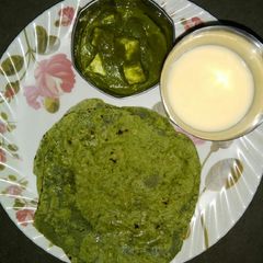 A picture of Palak chapathi.