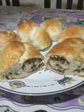 Pan con relleno de carne picada