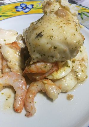 Foto principal de Merluza rellena de gambas y huevo