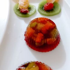 A picture of FreshFruitJellyPudding.