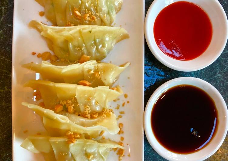 Steps to Prepare Gyoza (Japanese Dumplings) in 18 Minutes for Young Wife