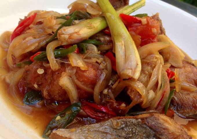 Anti Ribet, Membuat Tumis ikan cabe ijo Ekonomis Untuk Dijual