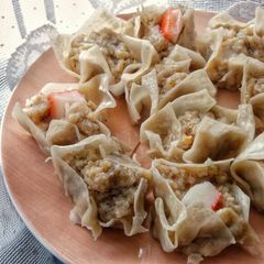 A picture of Siomay Ayam Udang / Steamed Chicken and Shrimp Dumplings.