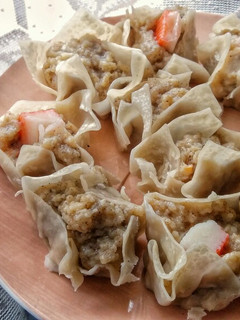 A picture of Siomay Ayam Udang / Steamed Chicken and Shrimp Dumplings.
