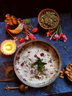मखाना पंजीरी (makhana panjiri recipe in Hindi) रेसिपी मुख्य फोटो