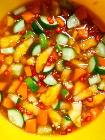 Langkah Mudah untuk Membikin Resep Rujak nanas timun mangga gula merah tanpa kacang yang  Bikin Ketagihan Anti Ribet, Mantap