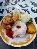 Isi Piringku (Ayam Lalapan)