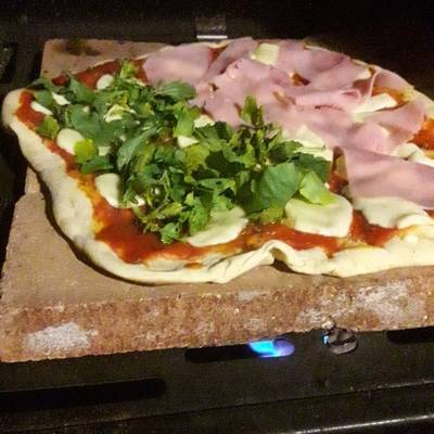 Pizza a la piedra (hipercasera) 🍕🍕🍕 Receta de Rodolfo Bassi 🇦🇷 🇮🇹-  Cookpad