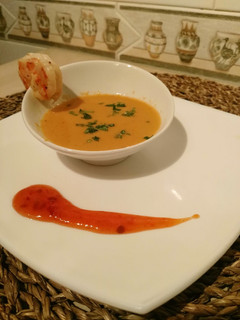 Una foto de Crema de langostinos