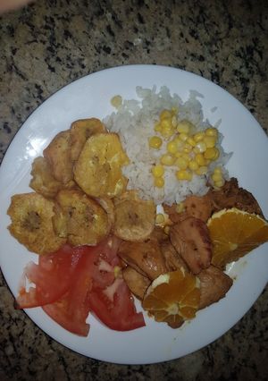 Una foto de Pechuga de pollo a la naranja 🍊🍊🍗