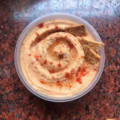A picture of Hummus.