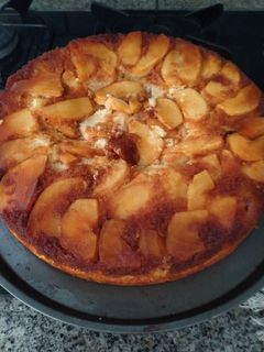 Una foto de Torta invertida manzana