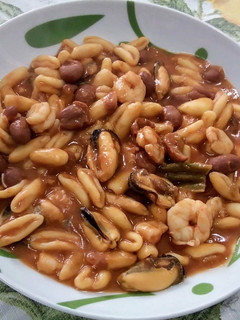 Foto di Cavatelli con cozze, gamberetti e fagioli borlotti