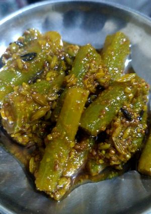 A picture of Pickle of mustard stem.