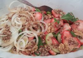 Ensalada completa de Frutillas para acompañar carnes