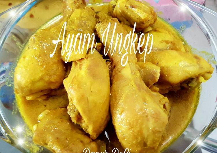 Bagaimana Menyiapkan Ayam Bumbu Kuning (Ayam Ungkep), Menggugah Selera