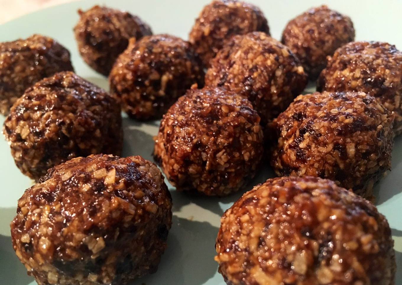 Snack de ciruela pasa, coco y naranja