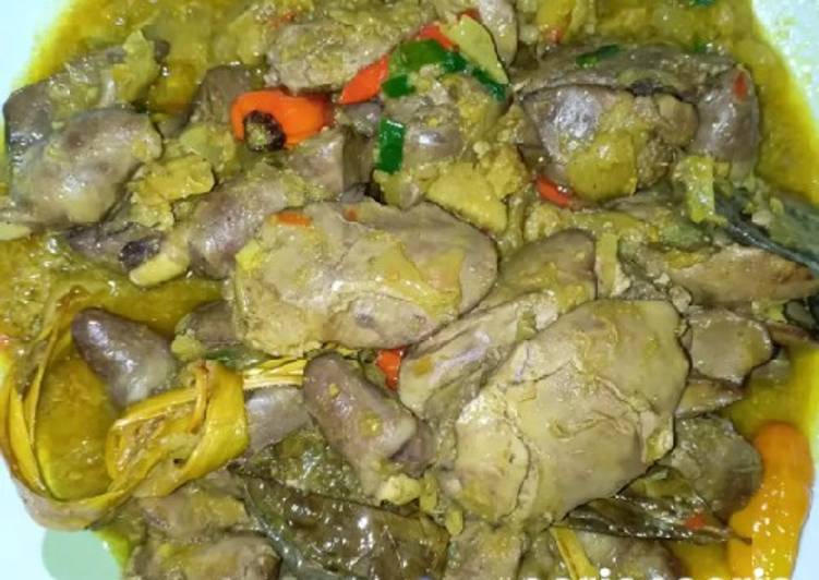 Ati Ayam Bumbu Kuning