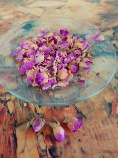 عکسی از دستور گل محمدی خشک