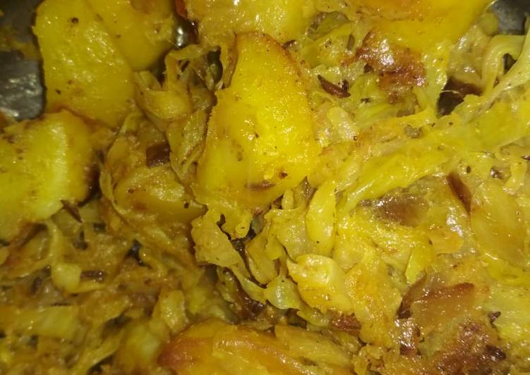 Recipe of Perfect Cabbage Potatoes fry