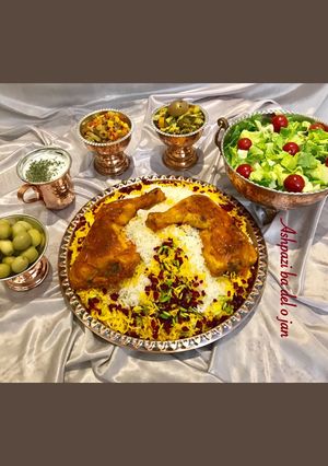 عکسی از دستور زرشک پلو با مرغ مجلسی