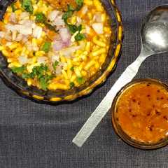 લીલા વટાણા નું સેવ ઉસળ (Lila Vatana Sev Usal Recipe In Gujarati) રેસીપી મુખ્ય ફોટો