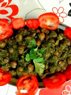 छोले पालक (Chole palak recipe in Hindi) रेसिपी मुख्य फोटो