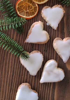 Une photo de Bredeles:Coeur au citron et aux amandes