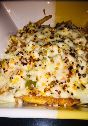 A picture of Pizza fries.