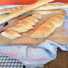 A picture of Baquettes (French Sticks).