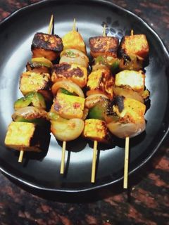 পনির টিক্কা মশালা (paneer tikka masala recipe in bengali) রেসিপির প্রধান ছবি