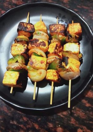 পনির টিক্কা মশালা (paneer tikka masala recipe in bengali) রেসিপির প্রধান ছবি