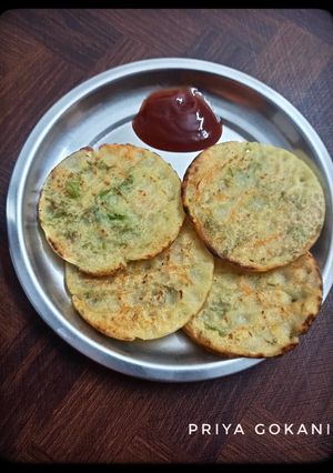 A picture of Rava Rice Flour Mini Uttapam.