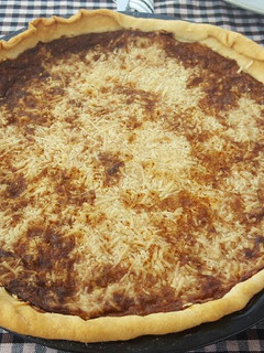 Foto principal de Tarta de cebolla caramelizada y quesos