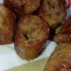 A picture of Fried Seekh kabab.