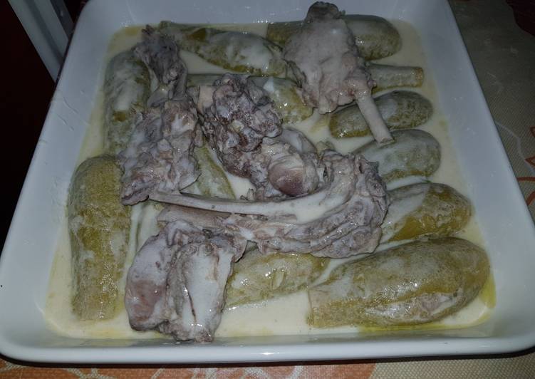 محشي كوسا فريك باللبن